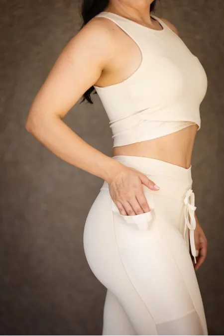 TOP CROPPED NAKAY BARRA ASSIMETRICA  OFF WHITE  